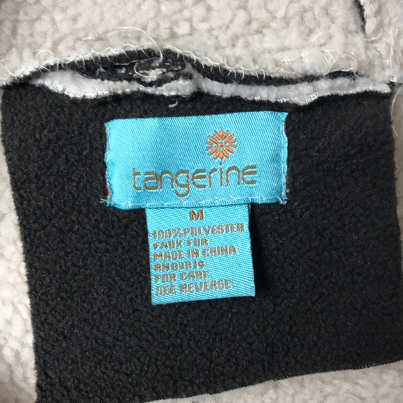 Hooded jacket with faux fur lining - Picture 6 of 7